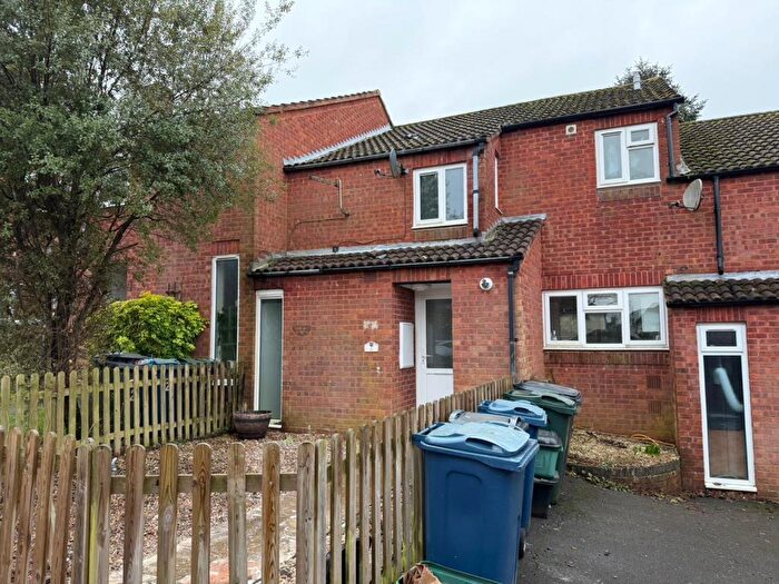 3 Bedroom Terraced House To Rent In Lines Road, Lane End, HP14