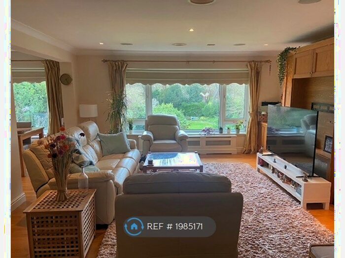 2 Bedroom Flat To Rent In Little Rowsham Court, Harrow, HA1