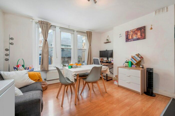 1 Bedroom Flat To Rent In Wicklow Street, London, WC1X