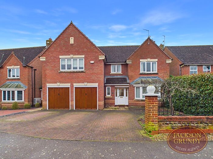 5 Bedroom Detached House For Sale In Martlet Close, Wootton, NN4