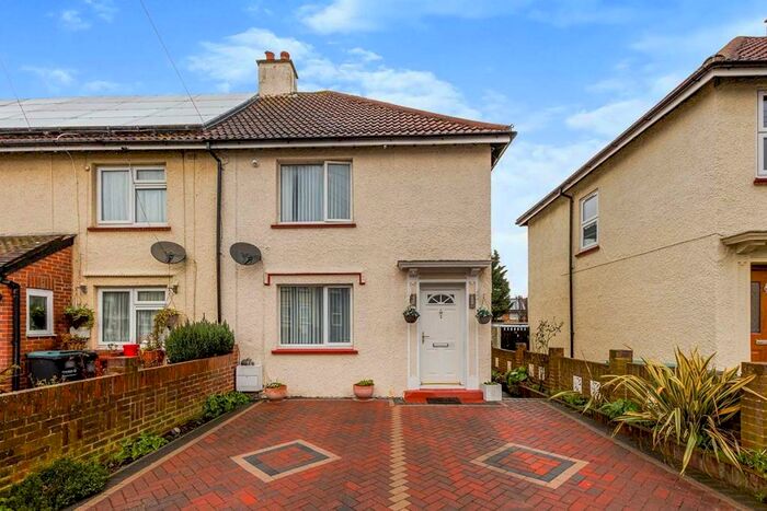 3 Bedroom House To Rent In Gloucester Road, Gravesend, Kent, DA12