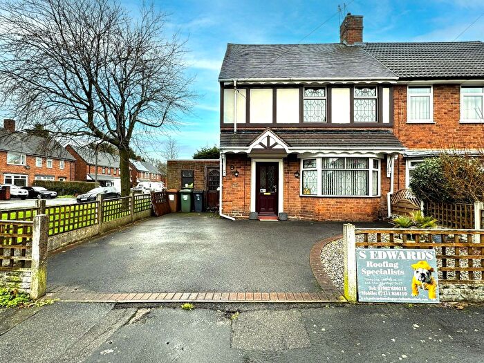 3 Bedroom Semi Detached House For Sale In Jones Road, Willenhall, WV12
