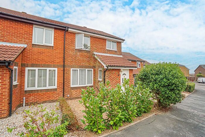 3 Bedroom Semi-detached House For Sale In Fairfield Road, St. Leonards-On-Sea, TN37