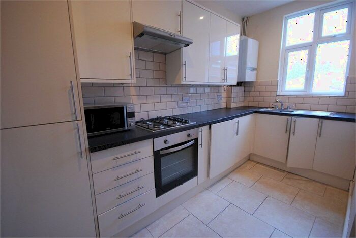 2 Bedroom Terraced House To Rent In Tooting Broadway, Tooting, SW17