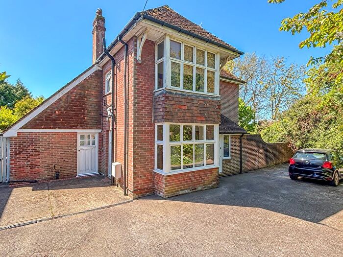 3 Bedroom Detached House For Sale In North Trade Road, Battle, TN33