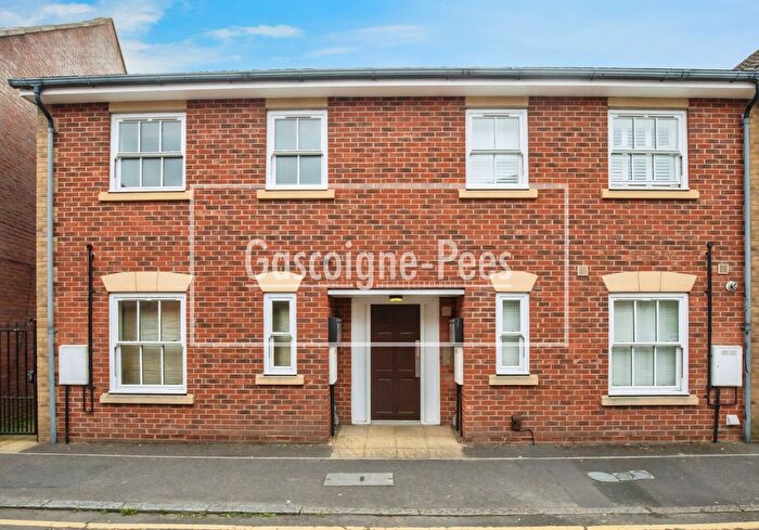 2 Bedroom Property To Rent In Haydon Place, Guildford, GU1