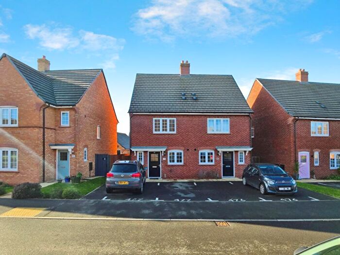 2 Bedroom Semi-Detached House For Sale In Milton Crescent, Stewartby, Bedfordshire, MK43