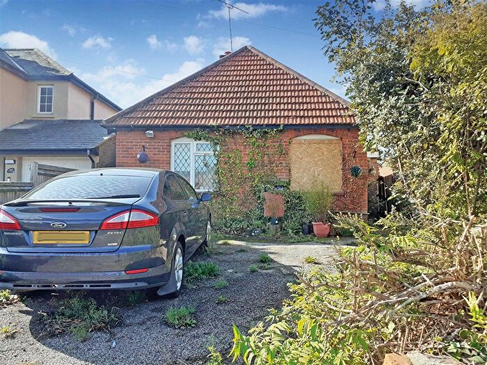 2 Bedroom Detached Bungalow For Sale In Chichester Road, Bognor Regis, PO21