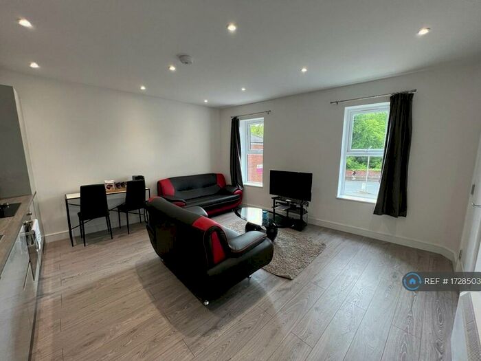 2 Bedroom Flat To Rent In Sakina House, Manchester, M20