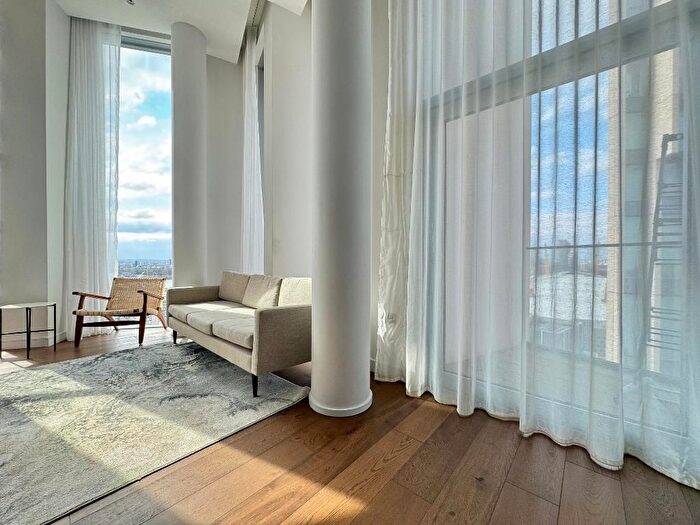 2 Bedroom Flat To Rent In North Greenwich, London, SE10