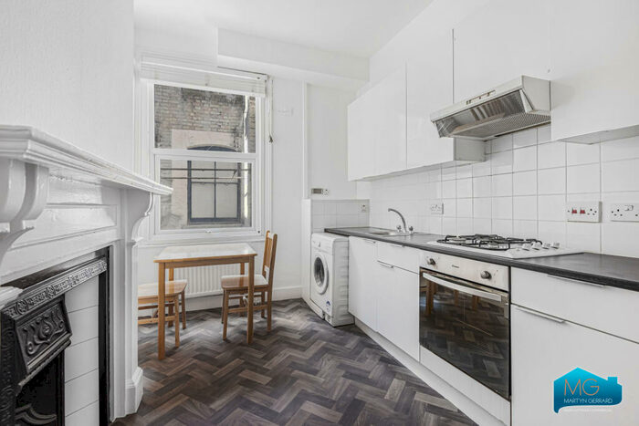 1 Bedroom Apartment To Rent In Green Lanes, Winchmore Hill, London, N21