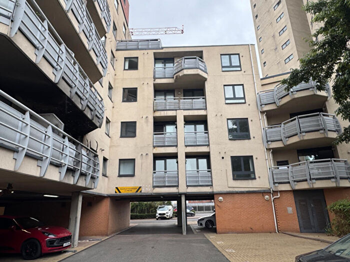 Apartment For Sale In Wards Wharf Approach, Silvertown, London, E16