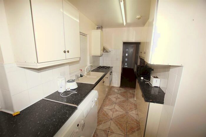 4 Bedroom House To Rent In Oak Tree Lane, Selly Oak, Birmingham, B29