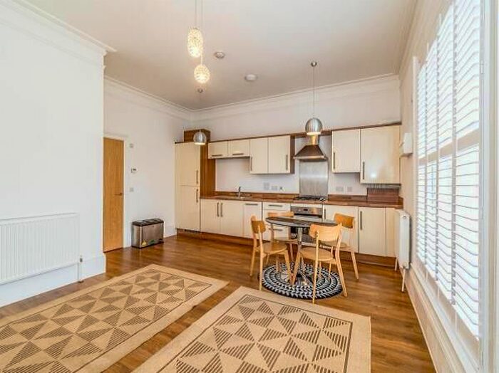 2 Bedroom Flat To Rent In Colby Street, Southampton, SO16