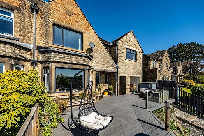 4 Bedroom Semi Detached House For Sale In Marldon Road, Northowram, Halifax, HX3