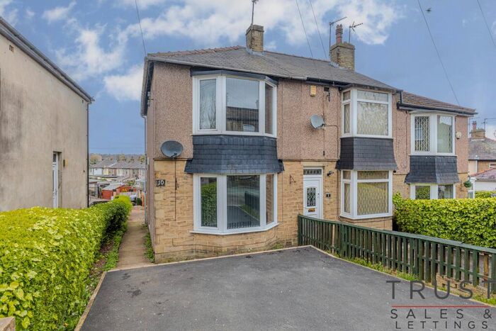 2 Bedroom End Of Terrace House For Sale In Half House Lane, Brighouse, HD6