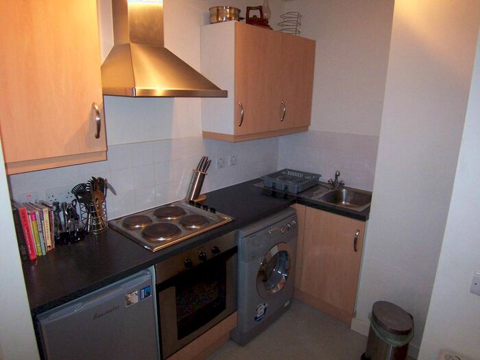 1 Bedroom Flat To Rent In London Road, Norbury, London, SW16