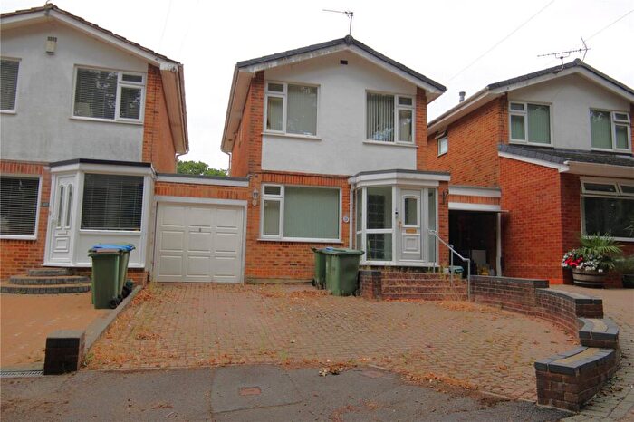 3 Bedroom Link Detached House For Sale In Frosthole Crescent, Fareham, Hampshire, PO15