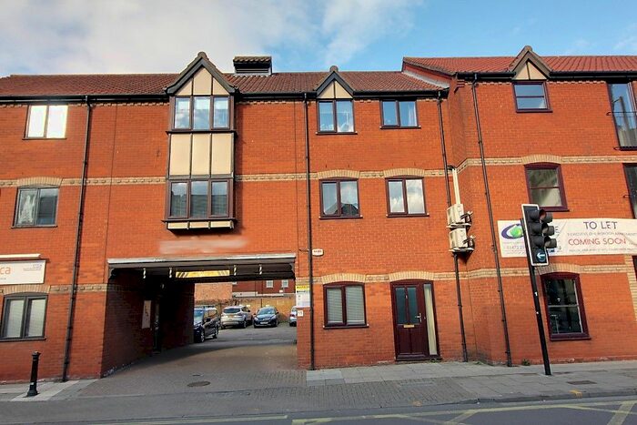 1 Bedroom Flat To Rent In St. Helens Street, Ipswich, IP4