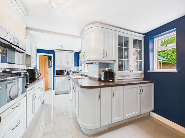 3 Bedroom Semi-Detached House For Sale In Littleworth Lane, Partridge Green, RH13