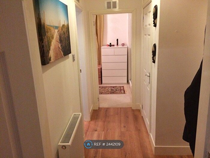 1 Bedroom Flat To Rent In Chestnut Row, Aberdeen, AB25