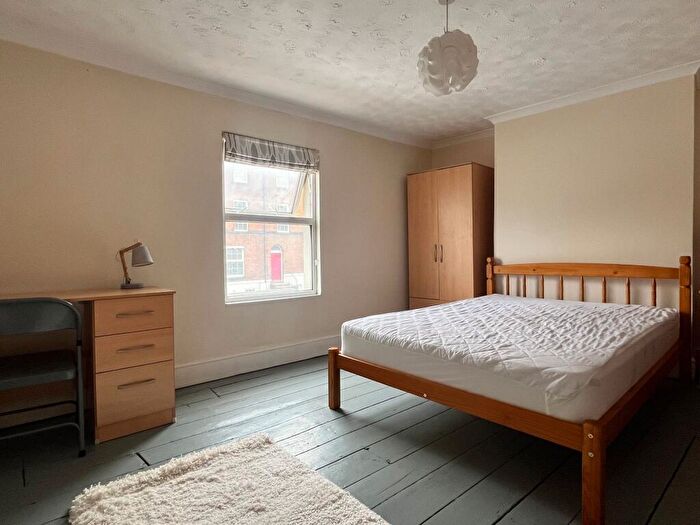 4 Bedroom Terraced House To Rent In Worcester Street, Gloucester, GL1