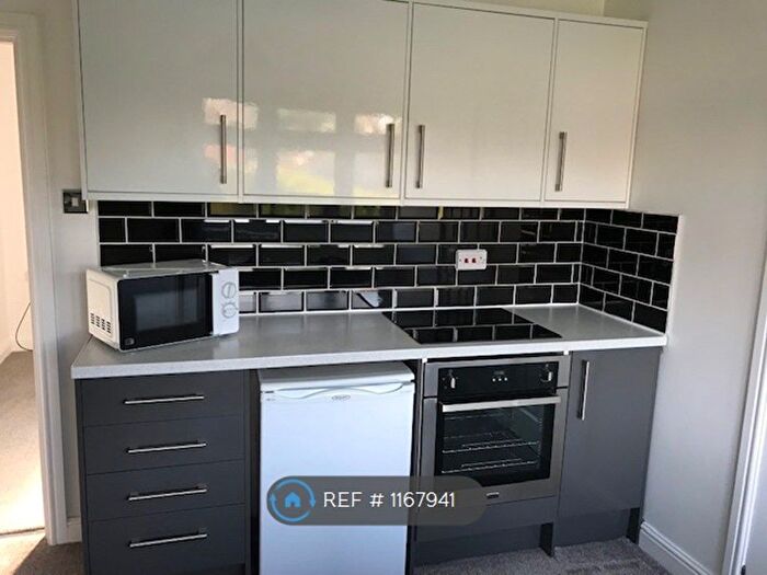 1 Bedroom Flat To Rent In Ridgeway Road, Sheffield, S12