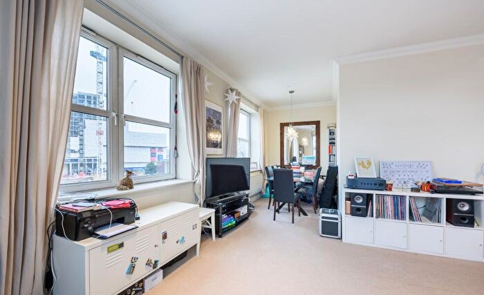 1 Bedroom Flat To Rent In Imperial Court, SE11