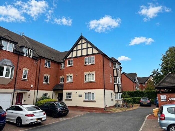 2 Bedroom Apartment To Rent In Marine Approach, CW8