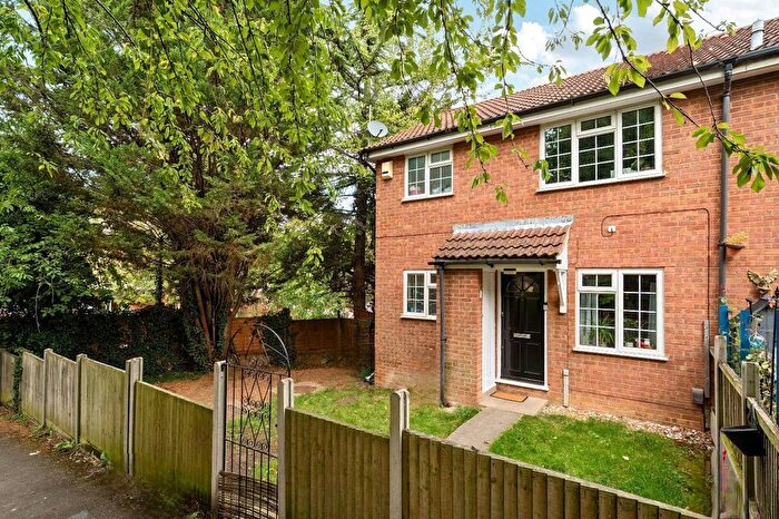 1 Bedroom End Of Terrace House For Sale In Rowan Walk, Chatham, Kent., ME4