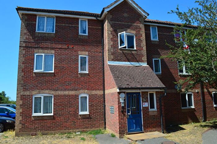 2 Bedroom Flat To Rent In Chantress Close, Dagenham, RM10