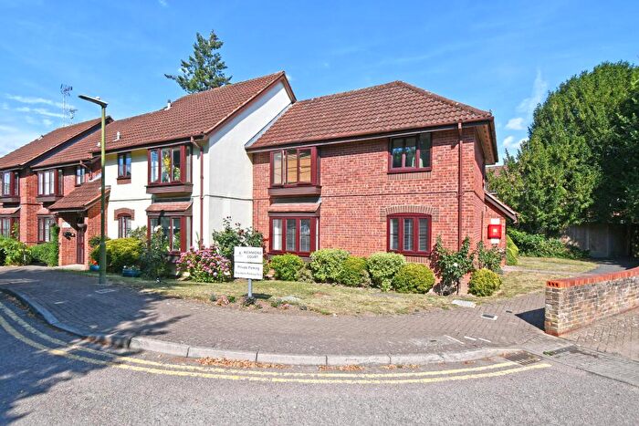 2 Bedroom Apartment For Sale In Richmond Court, High Road, Broxbourne, EN10