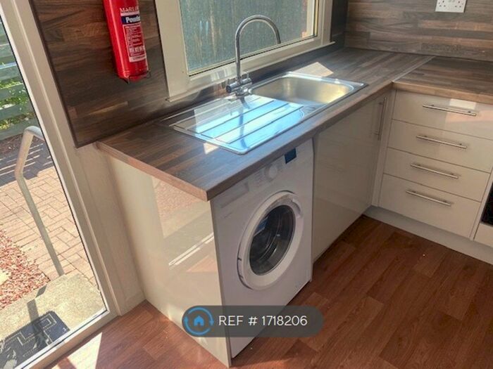 1 Bedroom Mobile/park Home To Rent In Lomond Walk, Straiton, Loanhead, EH20