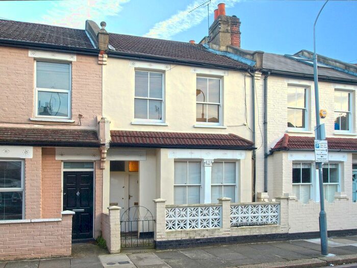 1 Bedroom Flat To Rent In Claxton Grove, London, W6