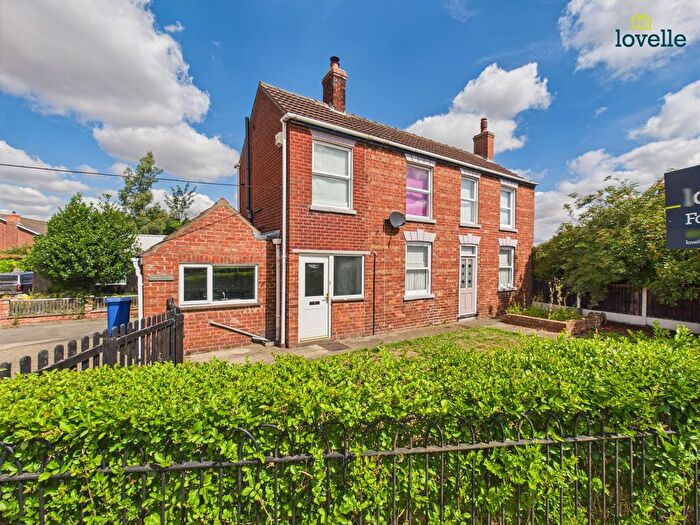 3 Bedroom Detached House For Sale In Gainsborough Road, Middle Rasen, LN8