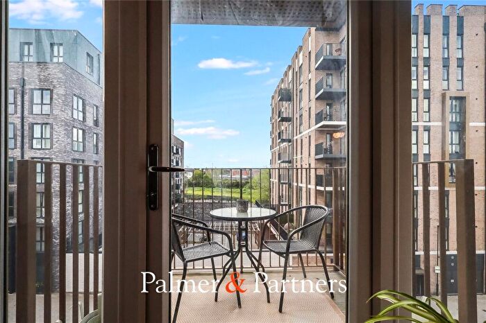1 Bedroom Apartment For Sale In Wharf Road, Chelmsford, Essex, CM2