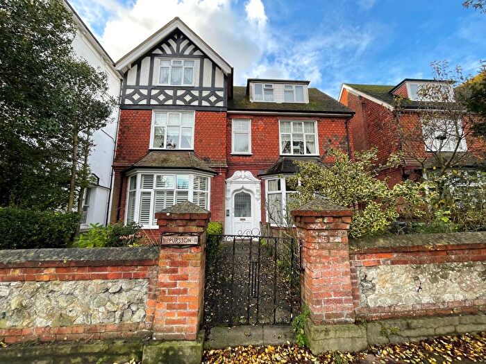 1 Bedroom Flat To Rent In St. Annes Road, Eastbourne, BN21