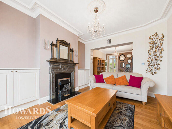 5 Bedroom Terraced House For Sale In Denmark Road, Lowestoft, NR32