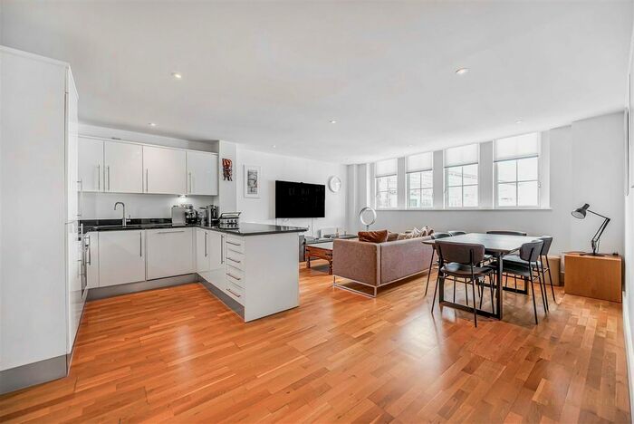 3 Bedroom Flat To Rent In Romney House, Marsham Street, Westminster, London, SW1P
