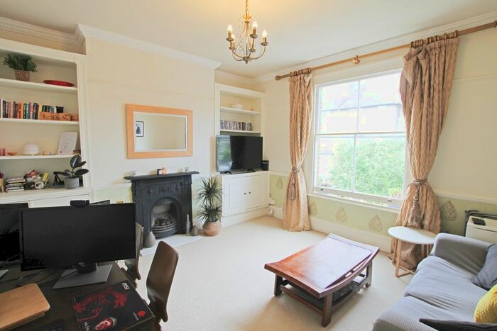 1 Bedroom Flat To Rent In Wimbledon Park Road, London, SW18