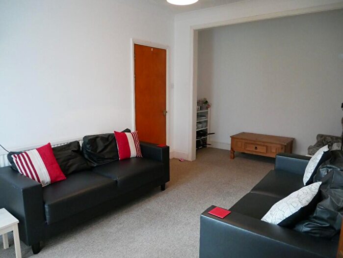 6 Bedroom Semi Detached House To Rent In Hartington Road, BN2