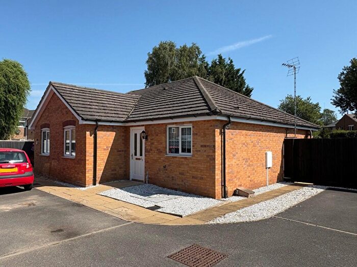 2 Bedroom Semi-Detached Bungalow For Sale In Thistle Gardens, Spalding, PE11
