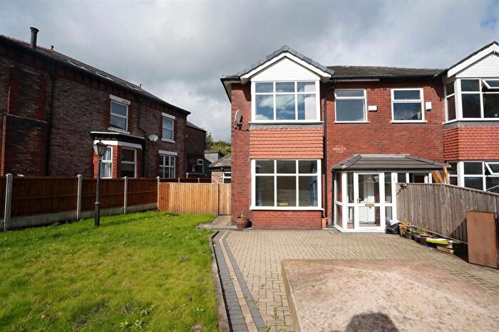 3 Bedroom Semi-Detached House To Rent In Worsley Road, Swinton, M27