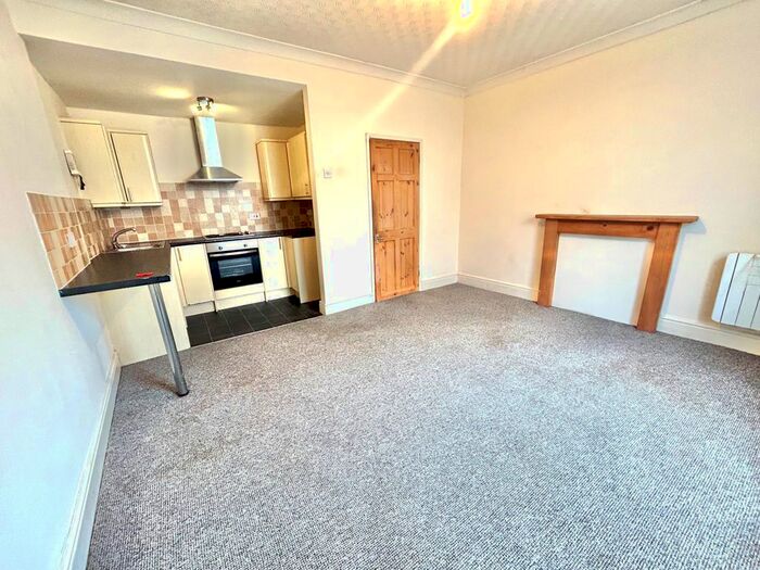 1 Bedroom Flat To Rent In Radnor Place, Plymouth, PL4
