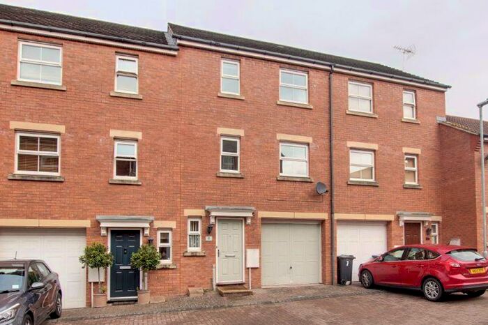 3 Bedroom Terraced House To Rent In Water Lily Close, Trowbridge, BA14