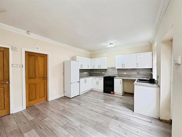 3 Bedroom Terraced House For Sale In Retford Road, Worksop, S80