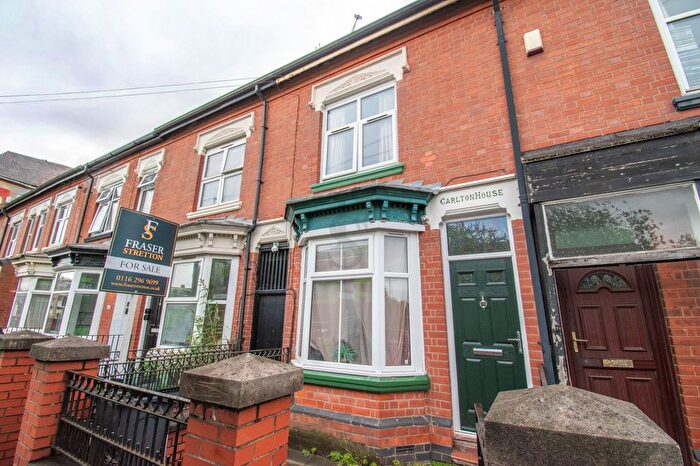 3 Bedroom Terraced House For Sale In Fosse Road North, Leicester, LE3