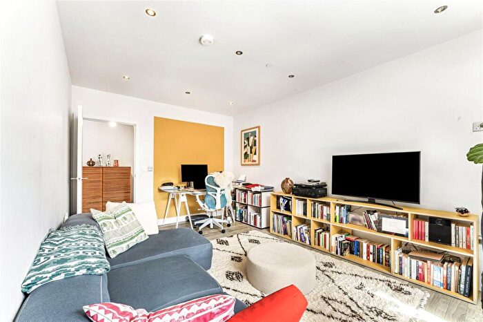 2 Bedroom Duplex To Rent In Monier Road, London, E3