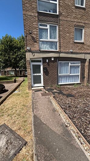 1 Bedroom Flat To Rent In North Street, Strood, ME2