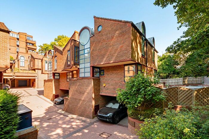 5 Bedroom Maisonette For Sale In Firecrest Drive, Hampstead, NW3